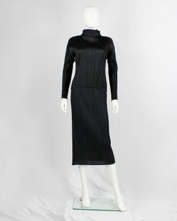 Issey Miyake Pleats Please black straight midi-skirt with fine pressed pleats