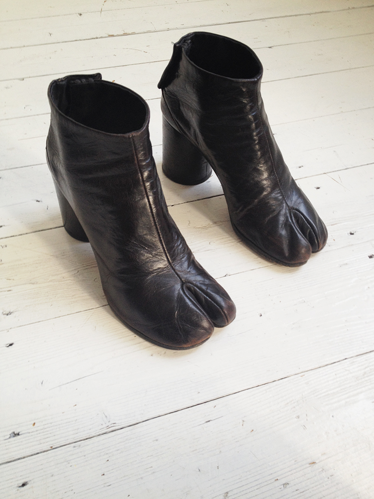 vintage tabi boots