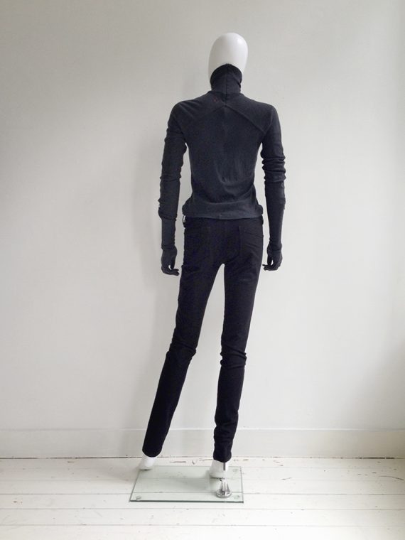 A F Vandevorst black gloved top – fall 2015model2