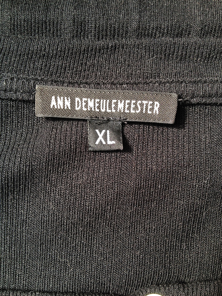 Ann Demeulemeester black top with striped sleeves - V A N II T A S