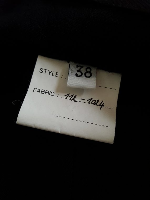 Ann Demeulemeester black blazer with cut panel runway fall 2011 _124445