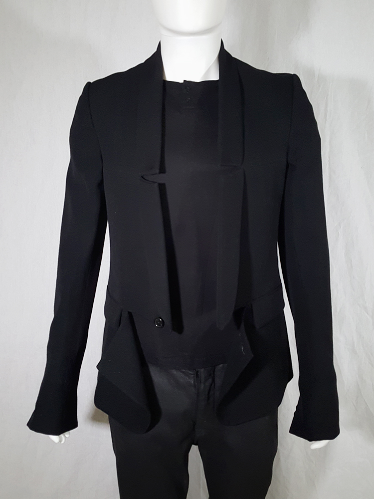 Ann Demeulemeester black blazer with cut panel — fall 2011 - V A N II T A S