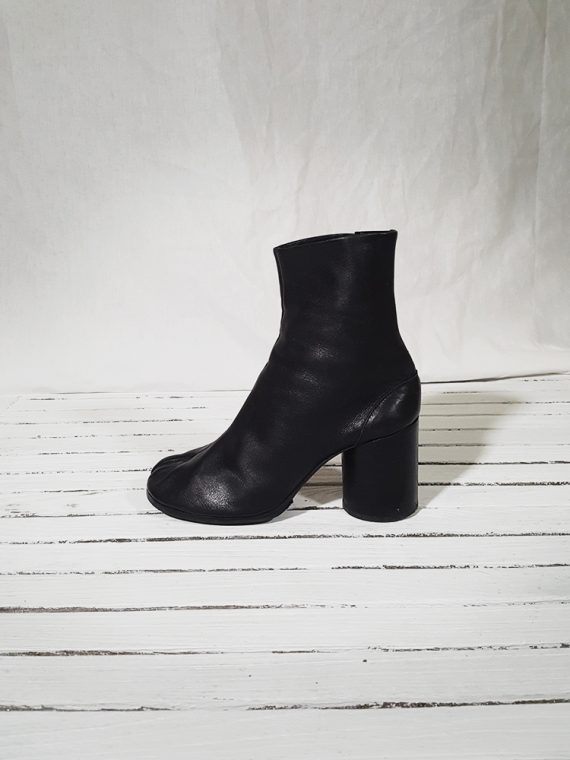archive Maison Martin Margiela black leather tabi boots with block heel_151630