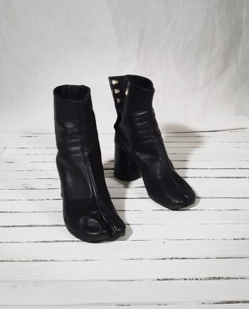 vintage Maison Martin Margiela black leather tabi boots with block heel (38)
