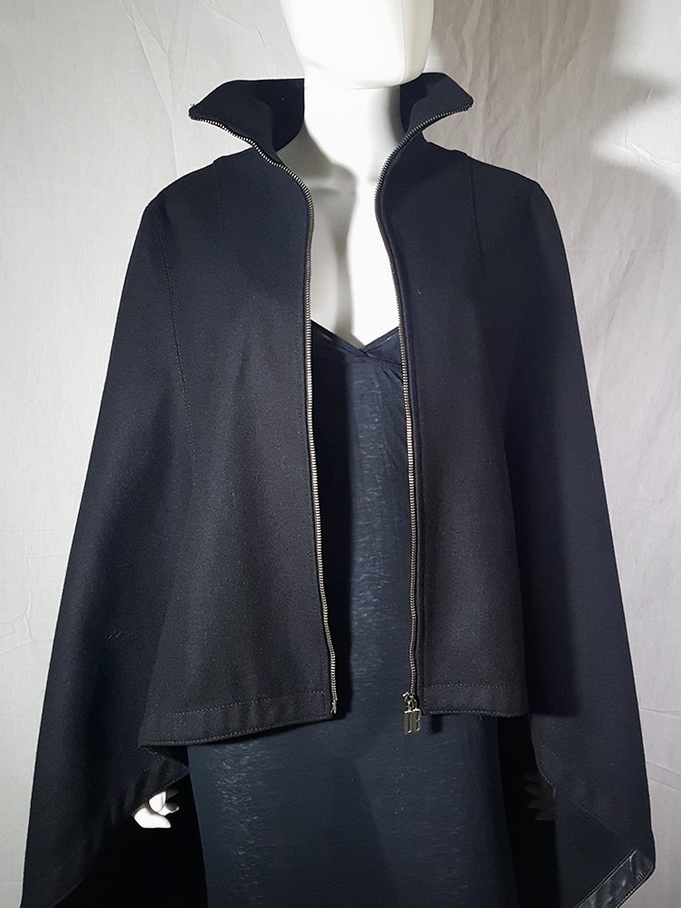 Dirk Bikkembergs black long cape coat - V A N II T A S