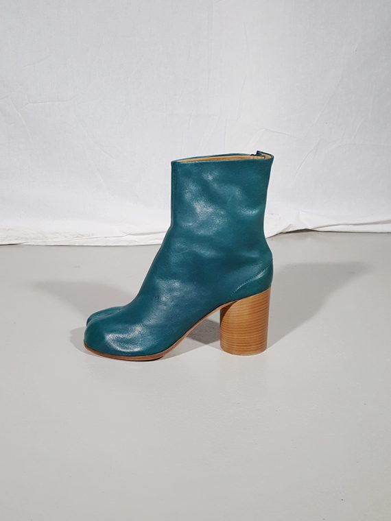 vintage Maison Martin Margiela green tabi boots with wooden block heel 181421
