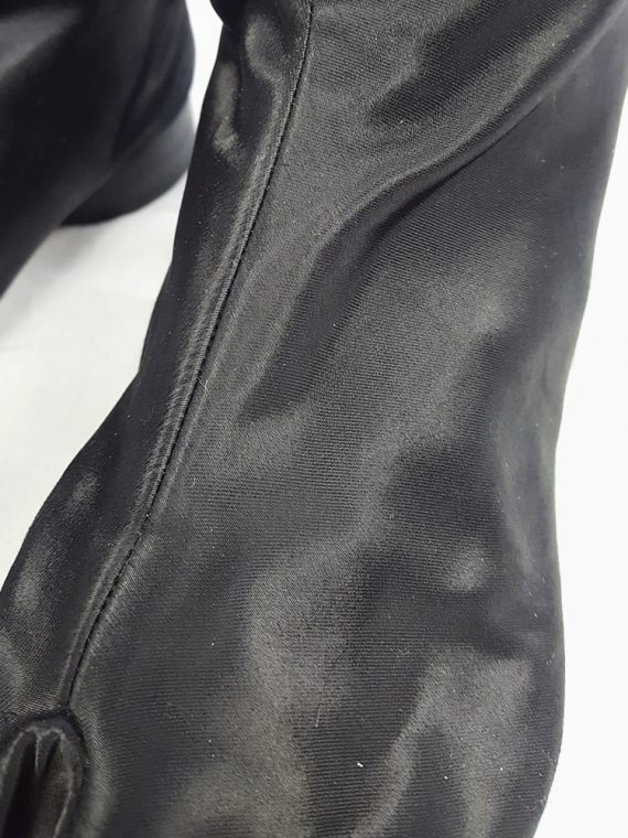 vintage Maison Martin Margiela black satin tabi boots with low heel fall 1998 105715