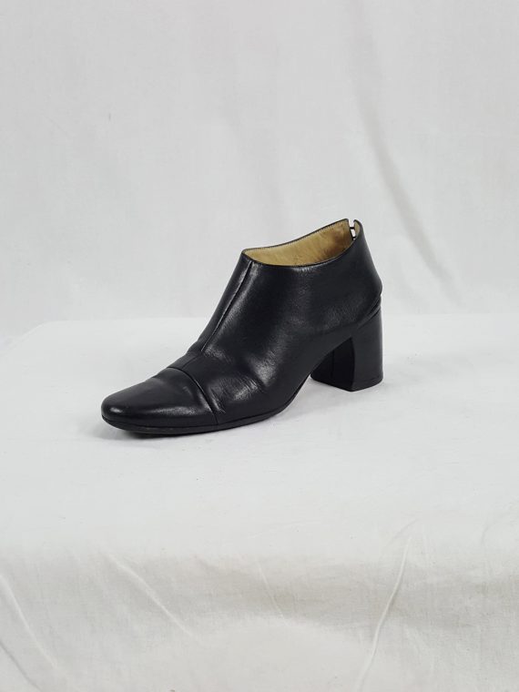 vaniitas vintage Ann Demeulemeester black pumps with cut out and banana heel 1990s102616