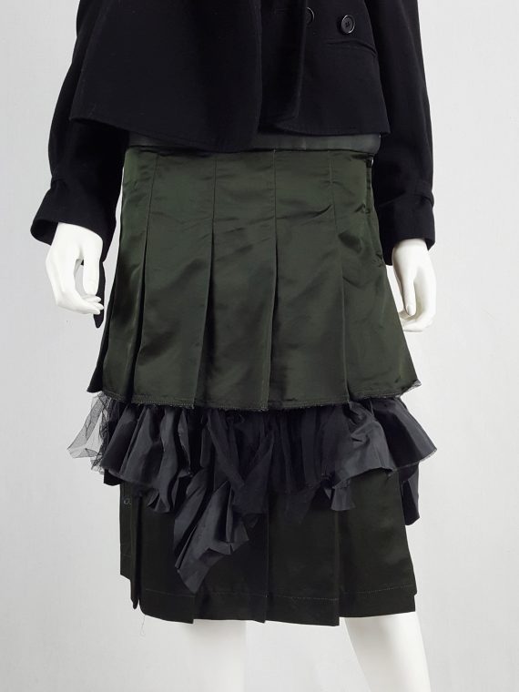 vaniitas vintage Comme des Garçons black pleated skirt with mesh and ruffle layers runway fall 2004 140723