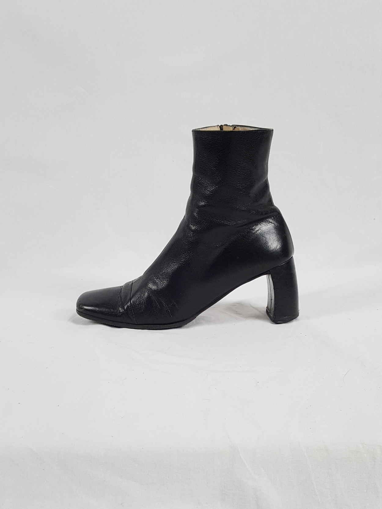 Ann Demeulemeester black ankle boots with banana heel (39) — early 90's ...