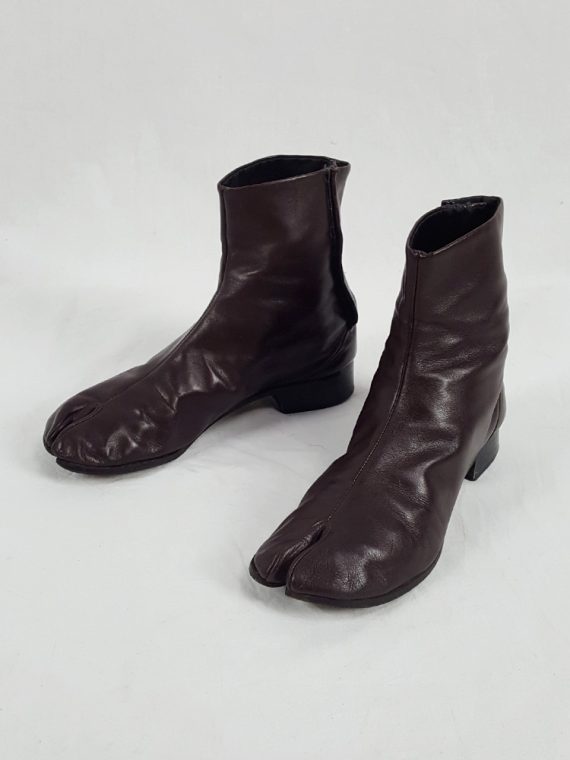 Vaniitas Maison Martin Margiela brown tabi boots with low heel fall 1998 archive 162138