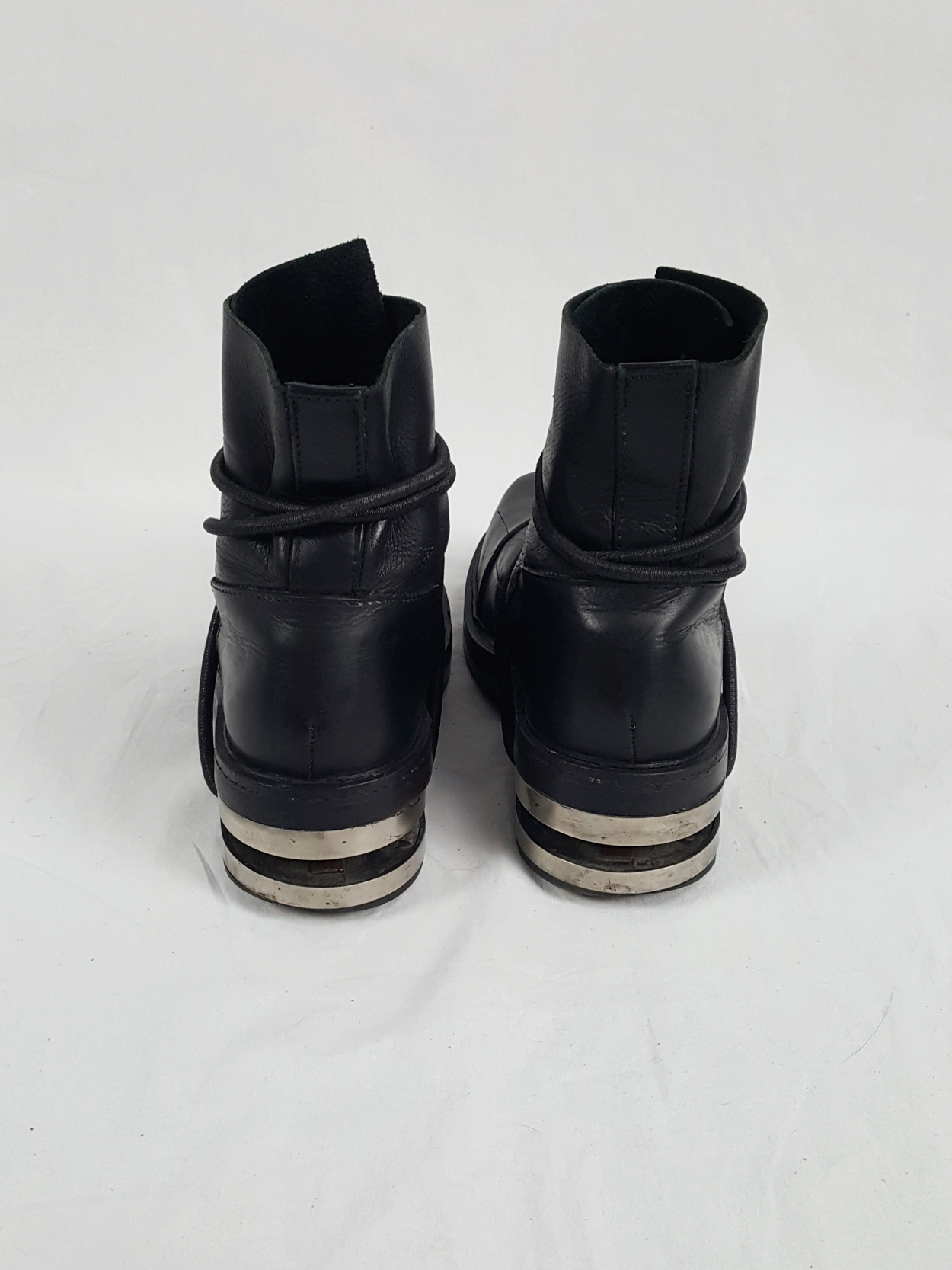 Dirk Bikkembergs black mountaineering boots with black and blue elastic ...