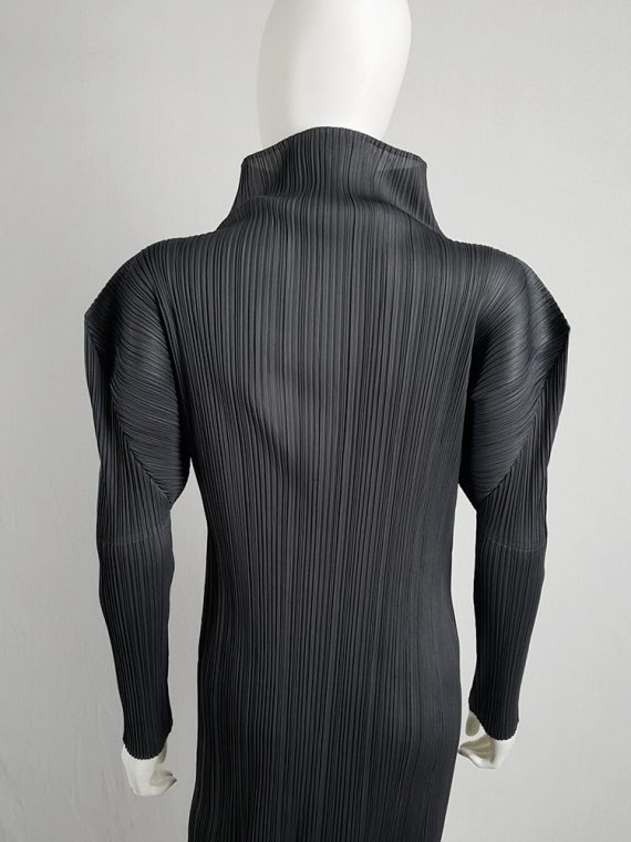 vaniitas Issey Miyake Pleats Please grey pleated dress with triangular shoulders 0316