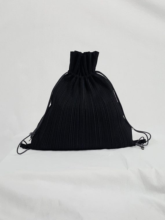 vaniitas vintage Issey Miyake Pleats Please black drawstring backpack 102653