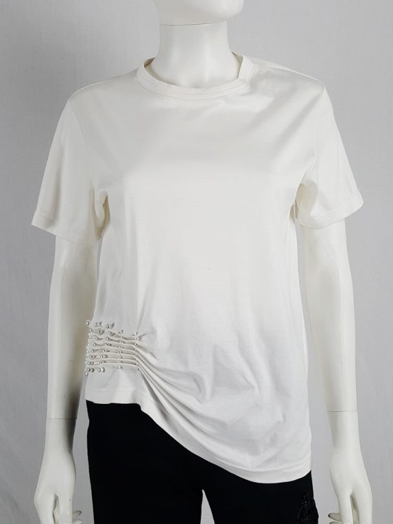vaniitas vintage Noir Kei Ninomiya white t-shirt gathered by rows of pearls spring 2015 134649