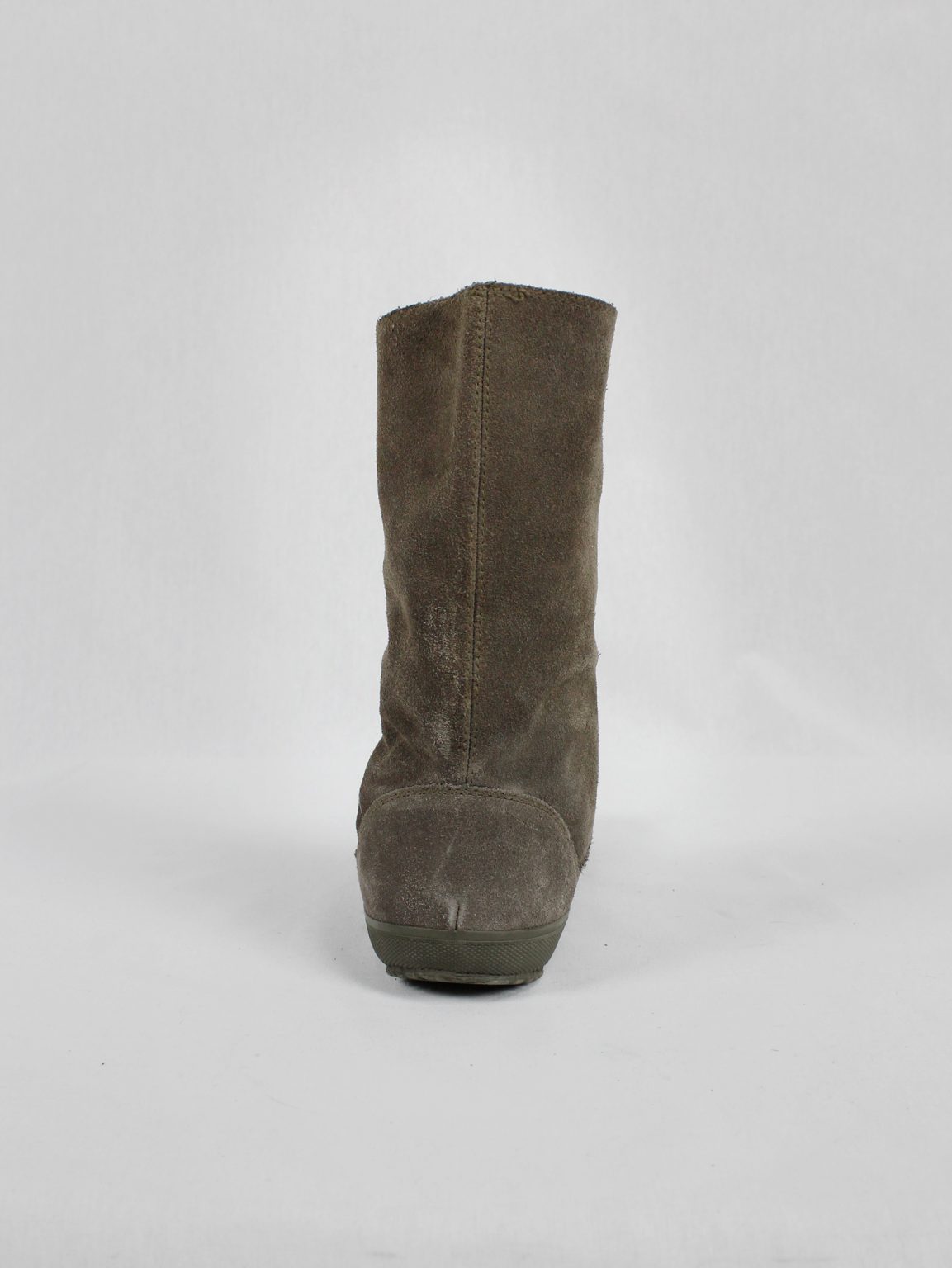 Maison Martin Margiela 6 grey tall tabi boots (36) — spring 2003