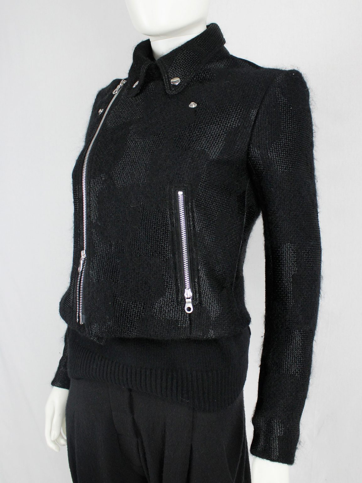 Noir Kei Ninomiya black bicker jacket with textured pied-de-poule motif — spring 2014