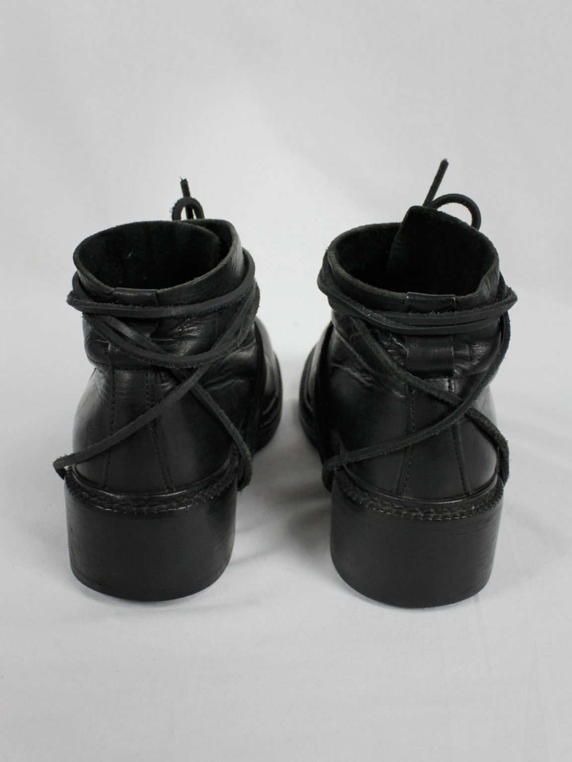 Dirk Bikkembergs black boots with flap and laces through the soles (38) — late 90's
