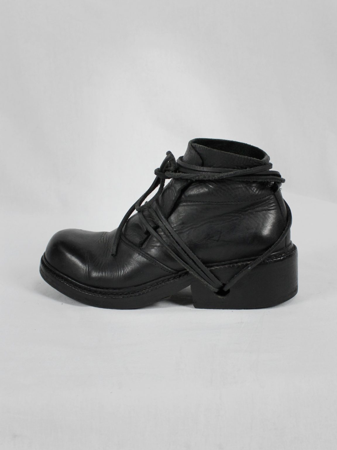 Dirk Bikkembergs black boots with flap and laces through the soles (38) — late 90's