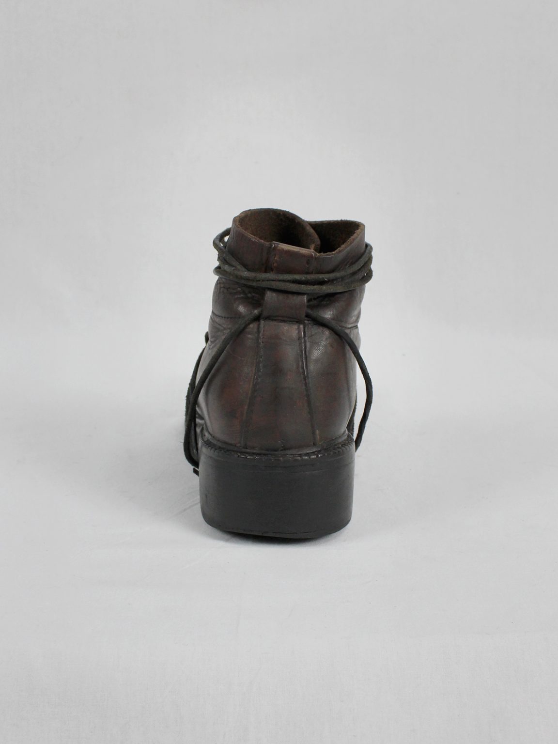 Dirk Bikkembergs brown boots with flap and laces through the soles (40) — late 90's