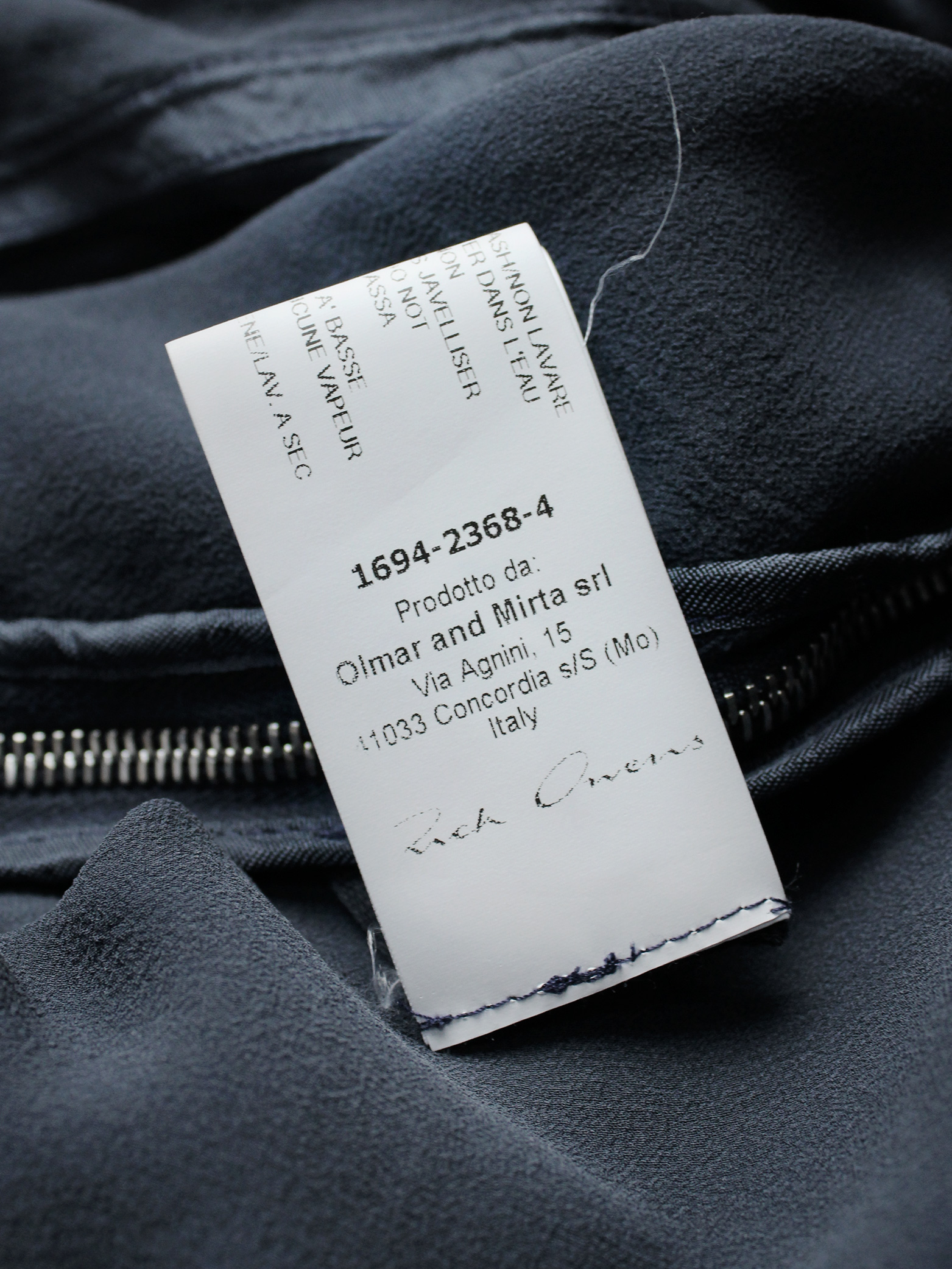 Rick Owens VICIOUS blue top with high neck and exposed back zipper ...