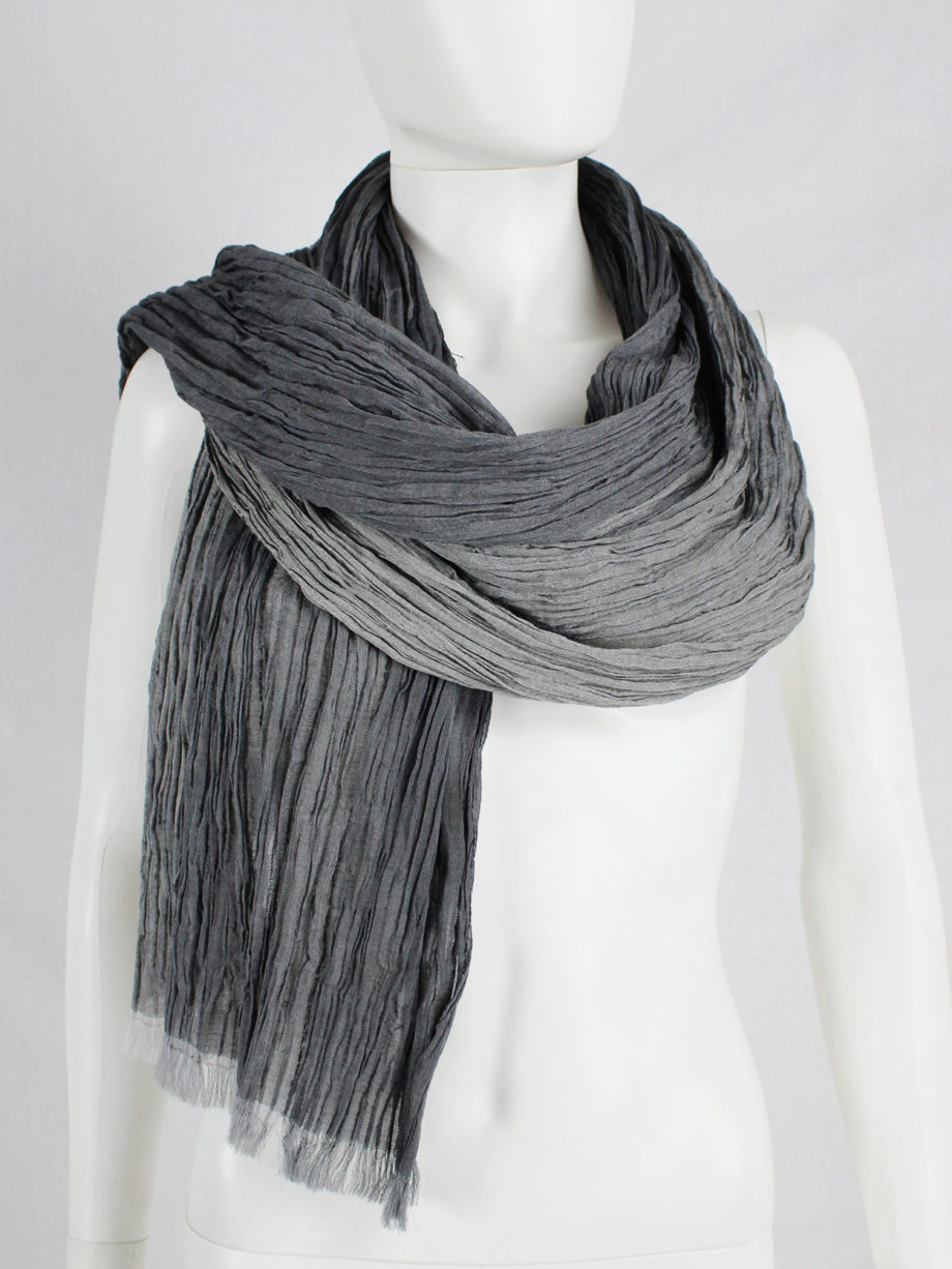 Issey Miyake grey ombre scarf with wrinkled pleats 1980s 80s 6888