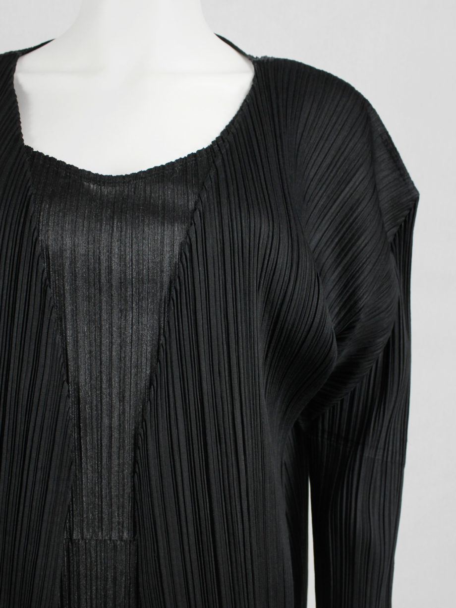 vaniitas vintage Issey Miyake Pleats Please black cardigan with squared shoulders3666