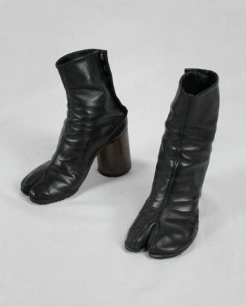 Maison Martin Margiela black tabi boots with round wooden heel (35) — 2001