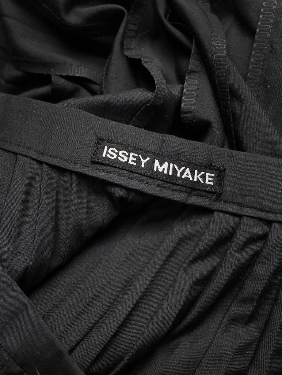 vaniitas Issey Miyake black maxi skirt with inside out pleats 2219