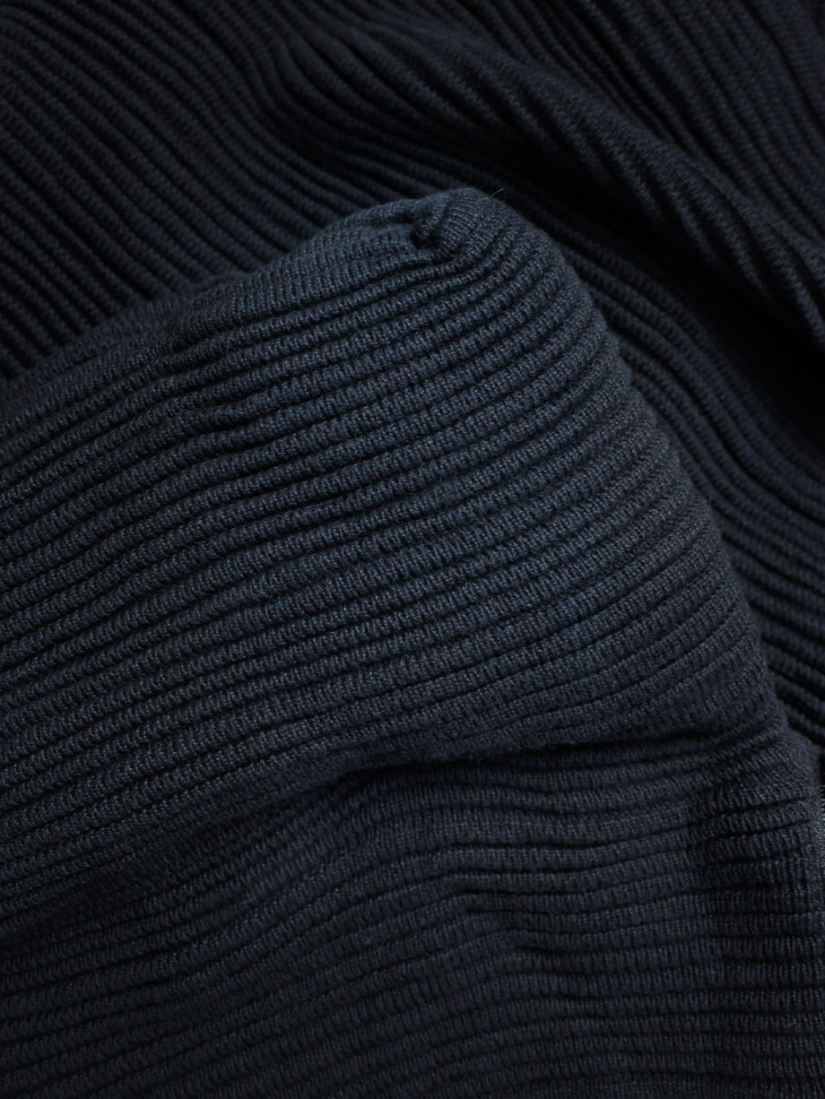 Rad Hourani dark blue cardigan with geometric shoulders and zip-off sleeves fall 2010 (15)