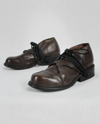 Dirk Bikkembergs brown derby shoes with laces through the soles (40/41) — fall 1994
