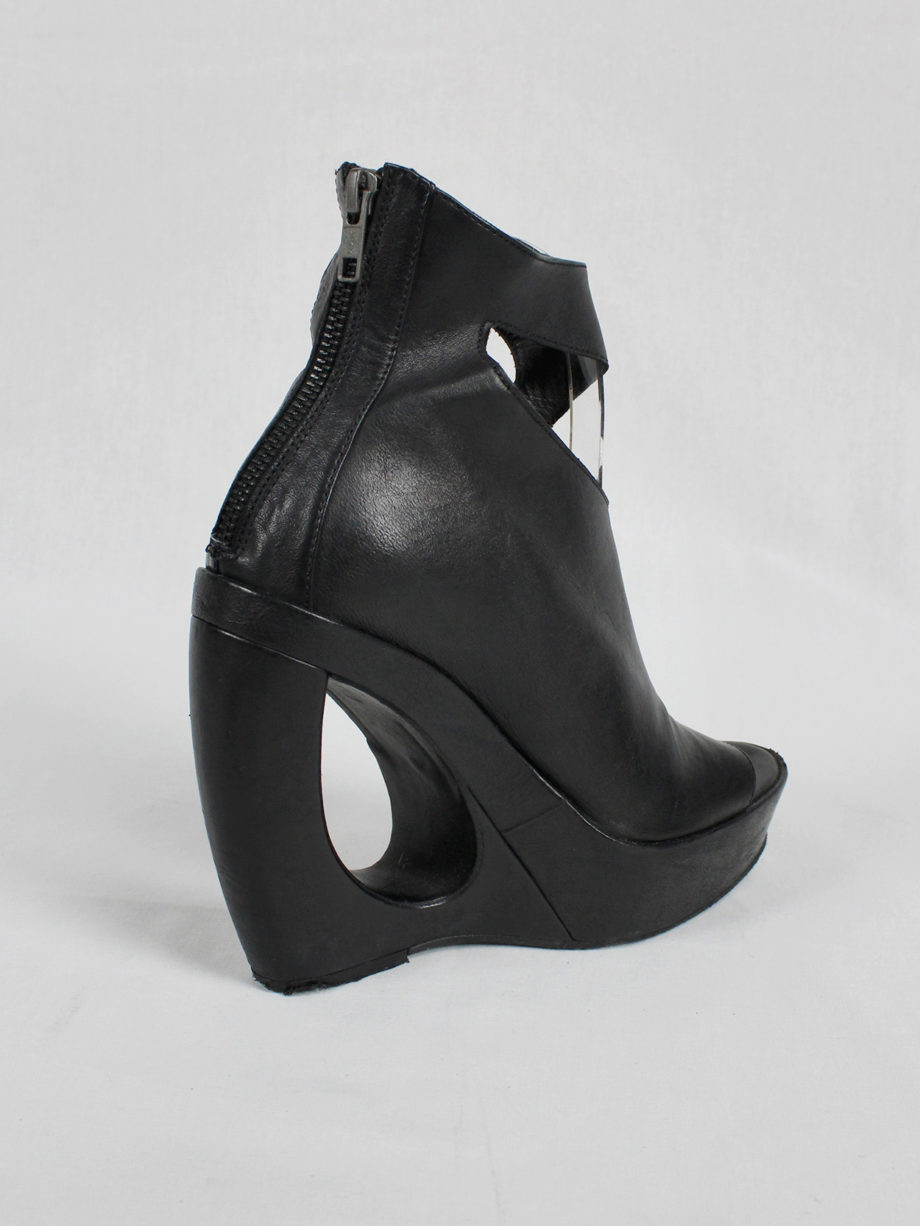 vaniitas Ann Demeulemeester black boots with cut-out curved heel fall 2013 (3)