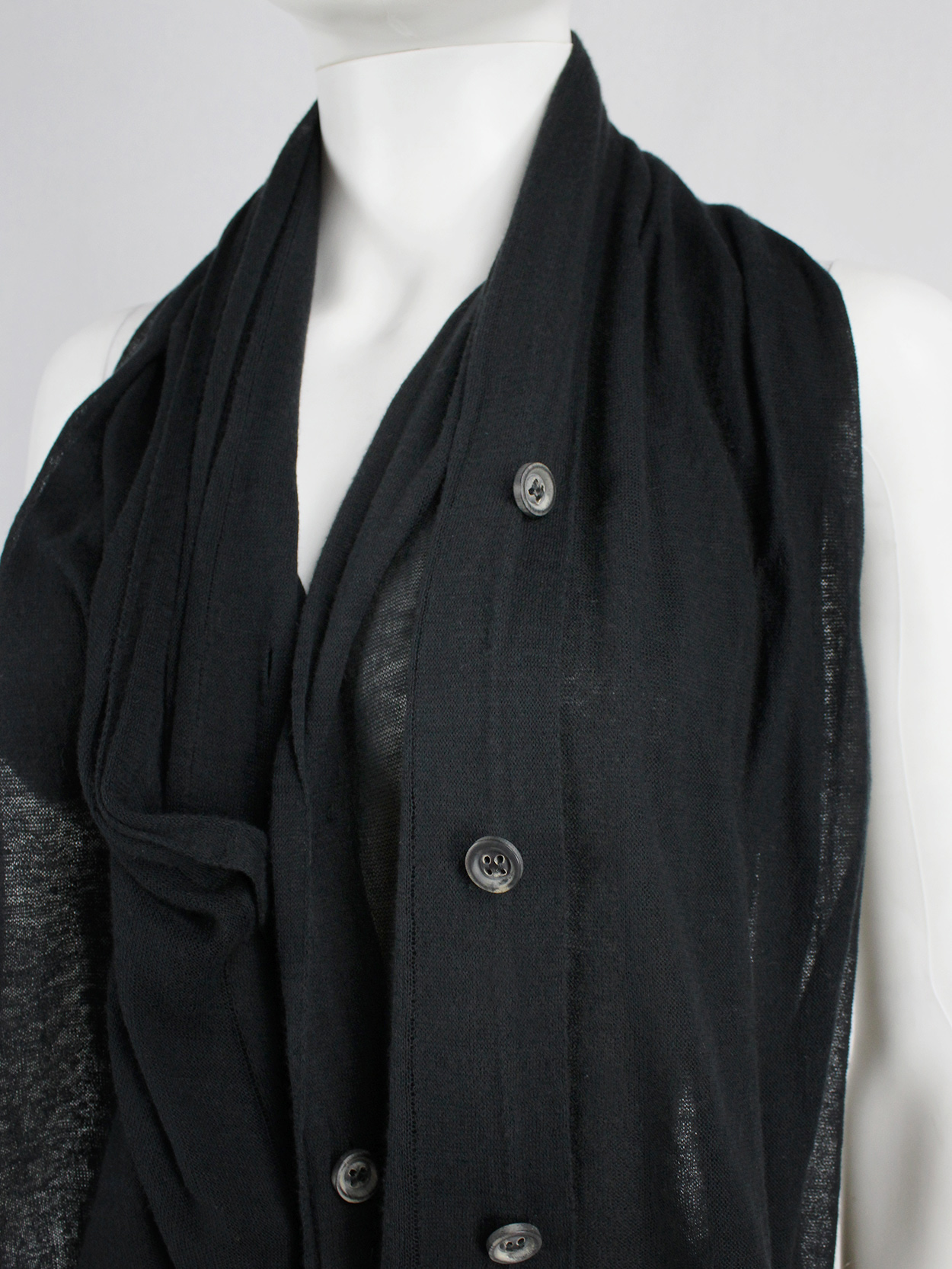 Ann Demeulemeester black convertible scarf with buttons - V A N II T A S