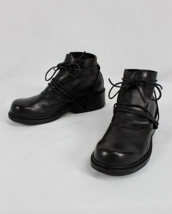 Dirk Bikkembergs black boots with flap and laces through the soles (41) — fall 1994