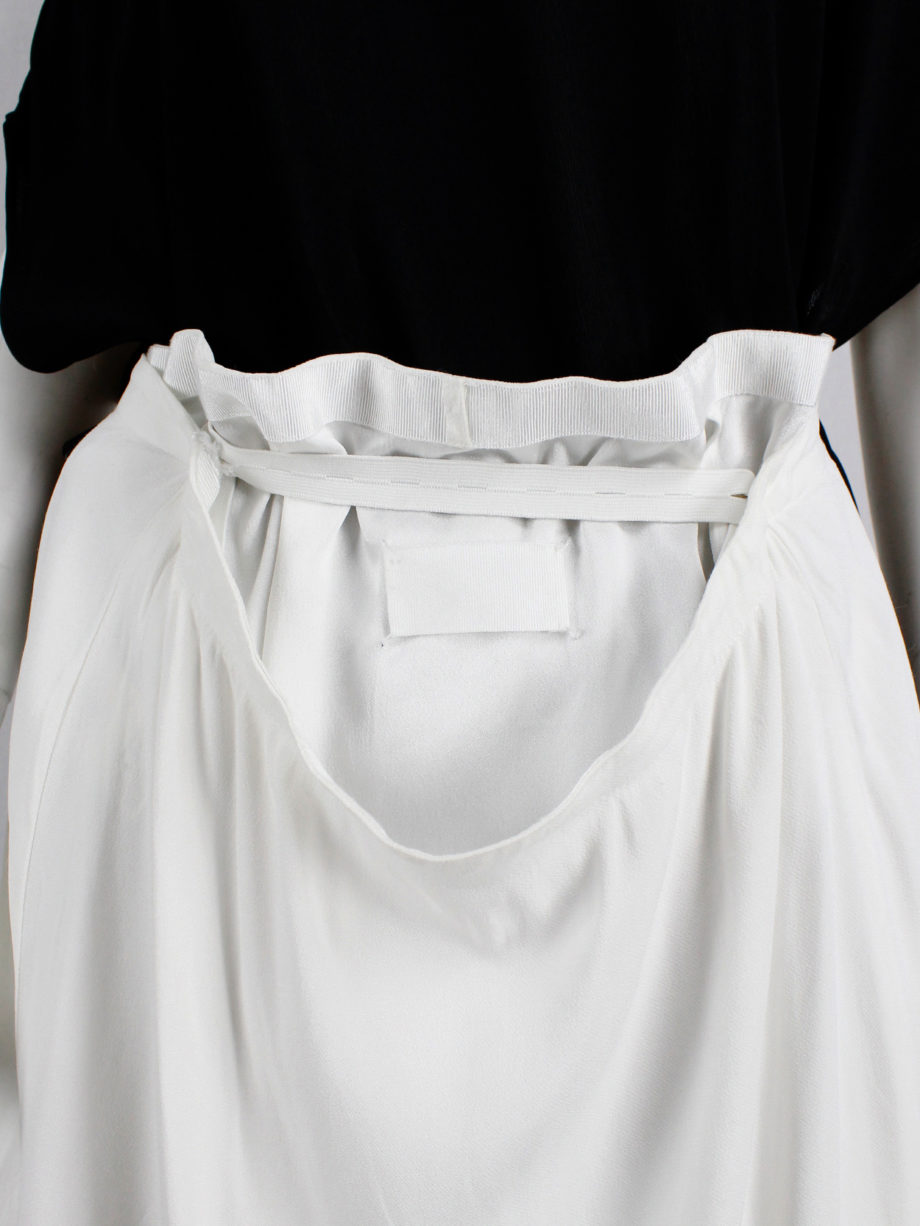 vaniitas Maison Martin Margiela white skirt worn on the front of the body spring 2004 (3)