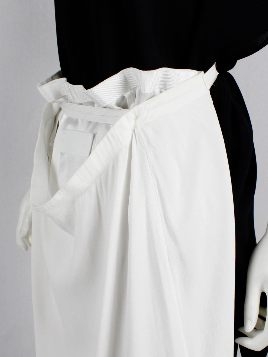 vaniitas Maison Martin Margiela white skirt worn on the front of the body spring 2004 (6)