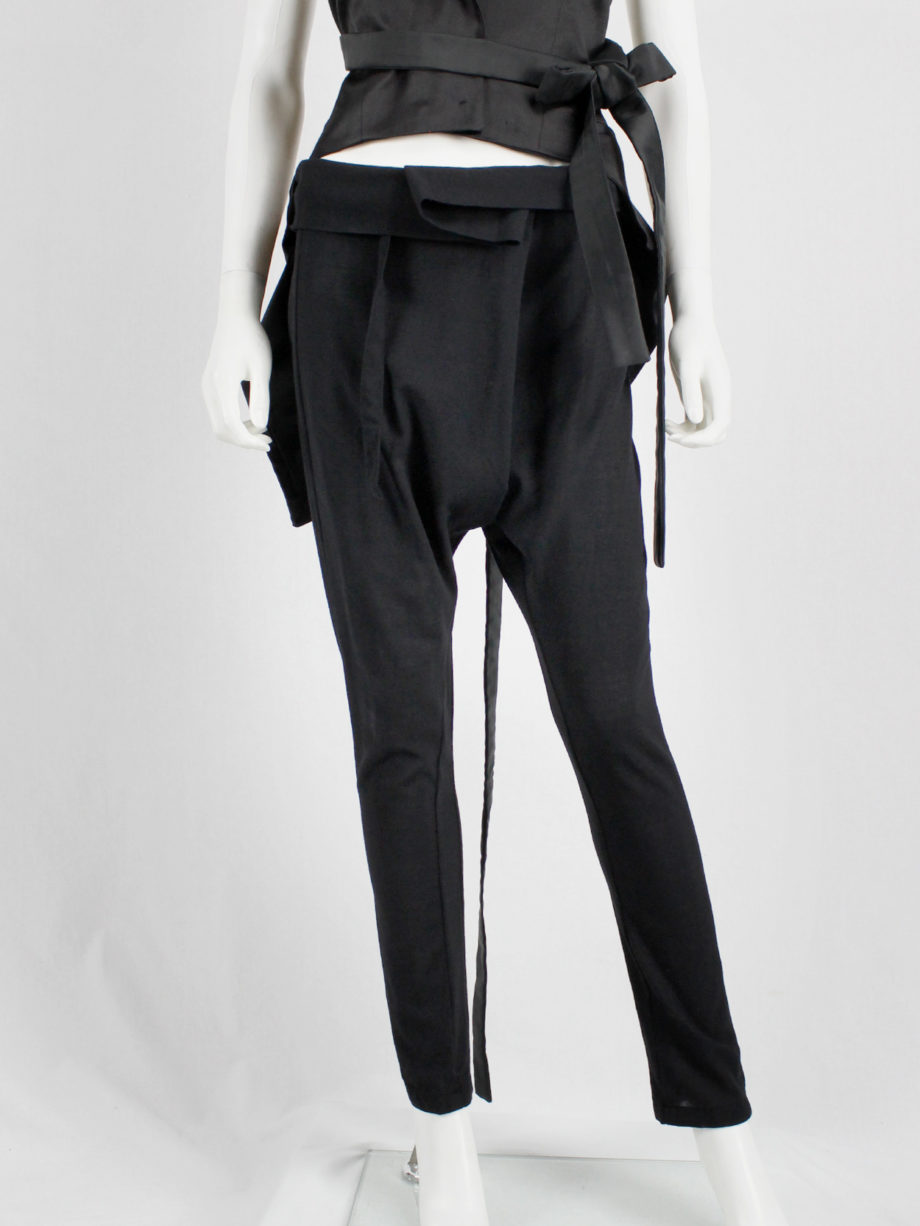 vaniitas Ann Demeulemeester black harem trousers with blet strap and front pleat (3)
