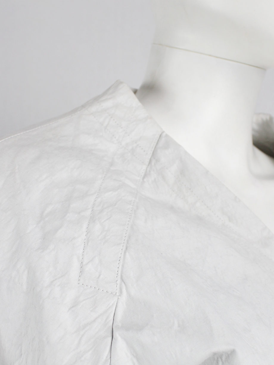 AF Vandevorst white structured top made of wrinkled paper spring 2016 (15)