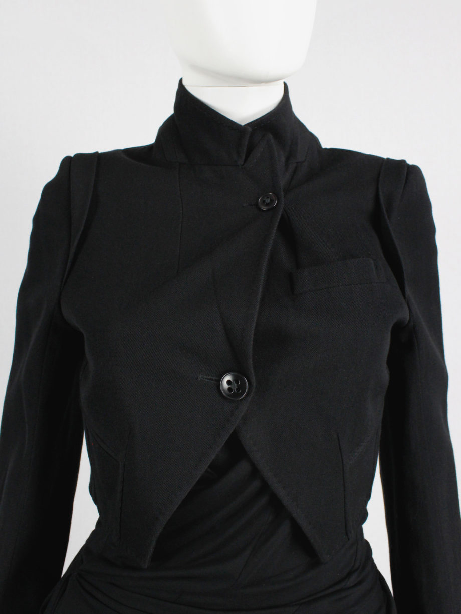 Ann Demeulemeester black cropped blazer with cutaway front runway fall 2006 (9)