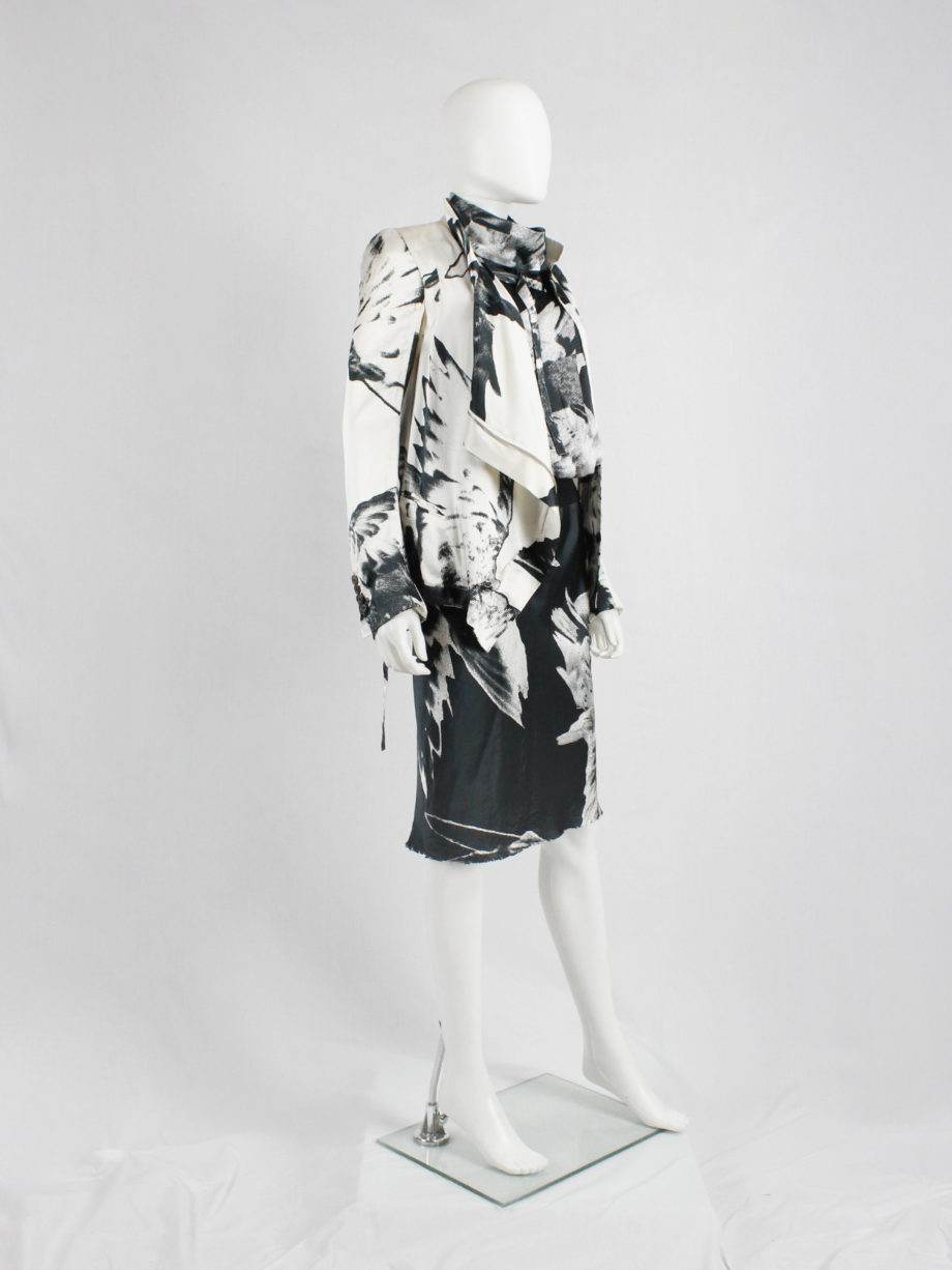 Ann Demeulemeester white asymmetric bird print jacket with inner belt strap spring 2010 (17)