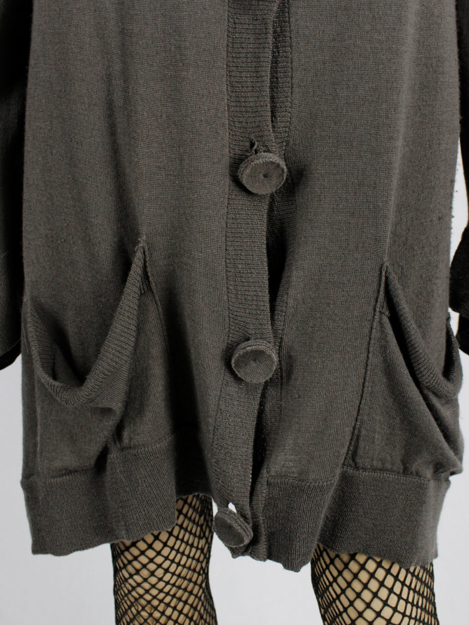 Maison Martin Margiela brown oversized cardigan with fabric covered buttons fall 2004 (12)