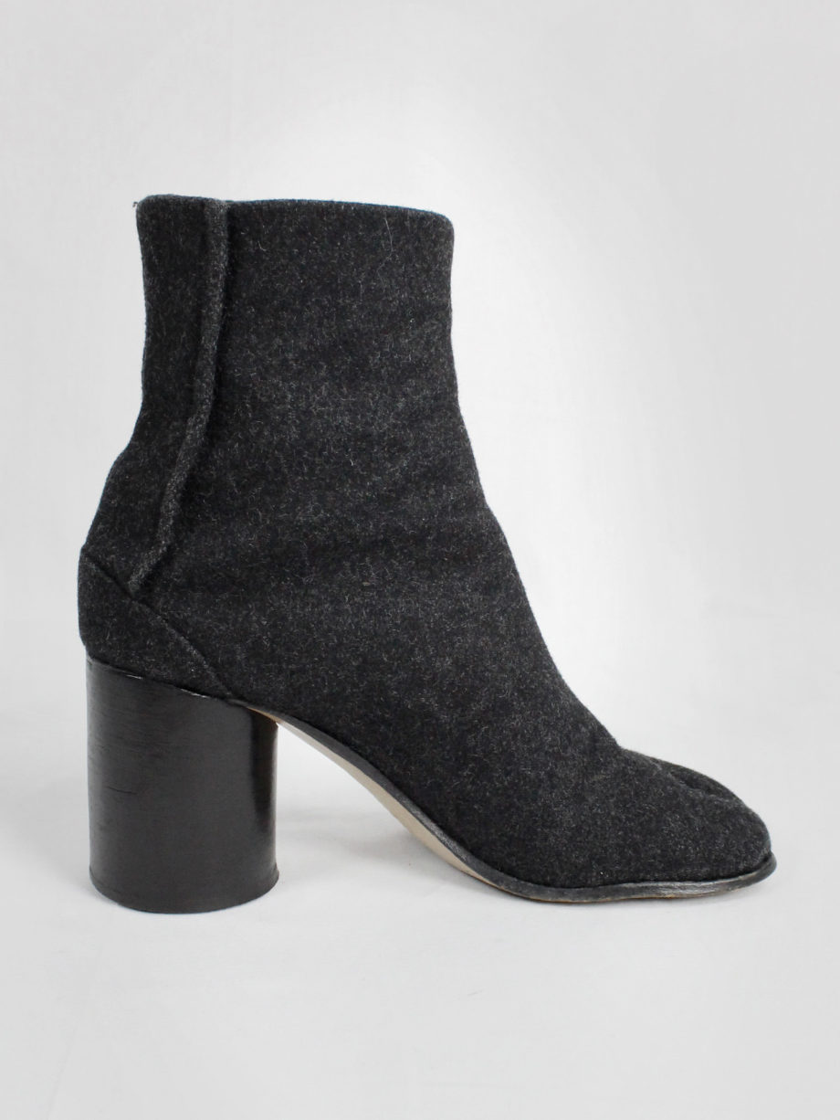 Maison Martin Margiela grey felt tabi boots with cylindrical heel 1990s 90s (6)