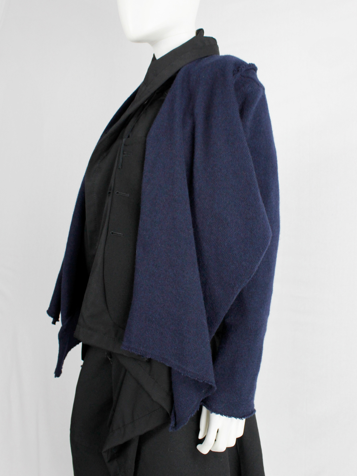 Comme des Garçons dark blue knit bolero with tied knot front closure ...