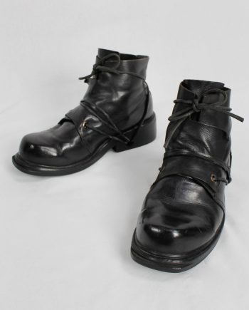 Dirk Bikkembergs black mountaineering boots with laces through the soles (42) — late 90’s