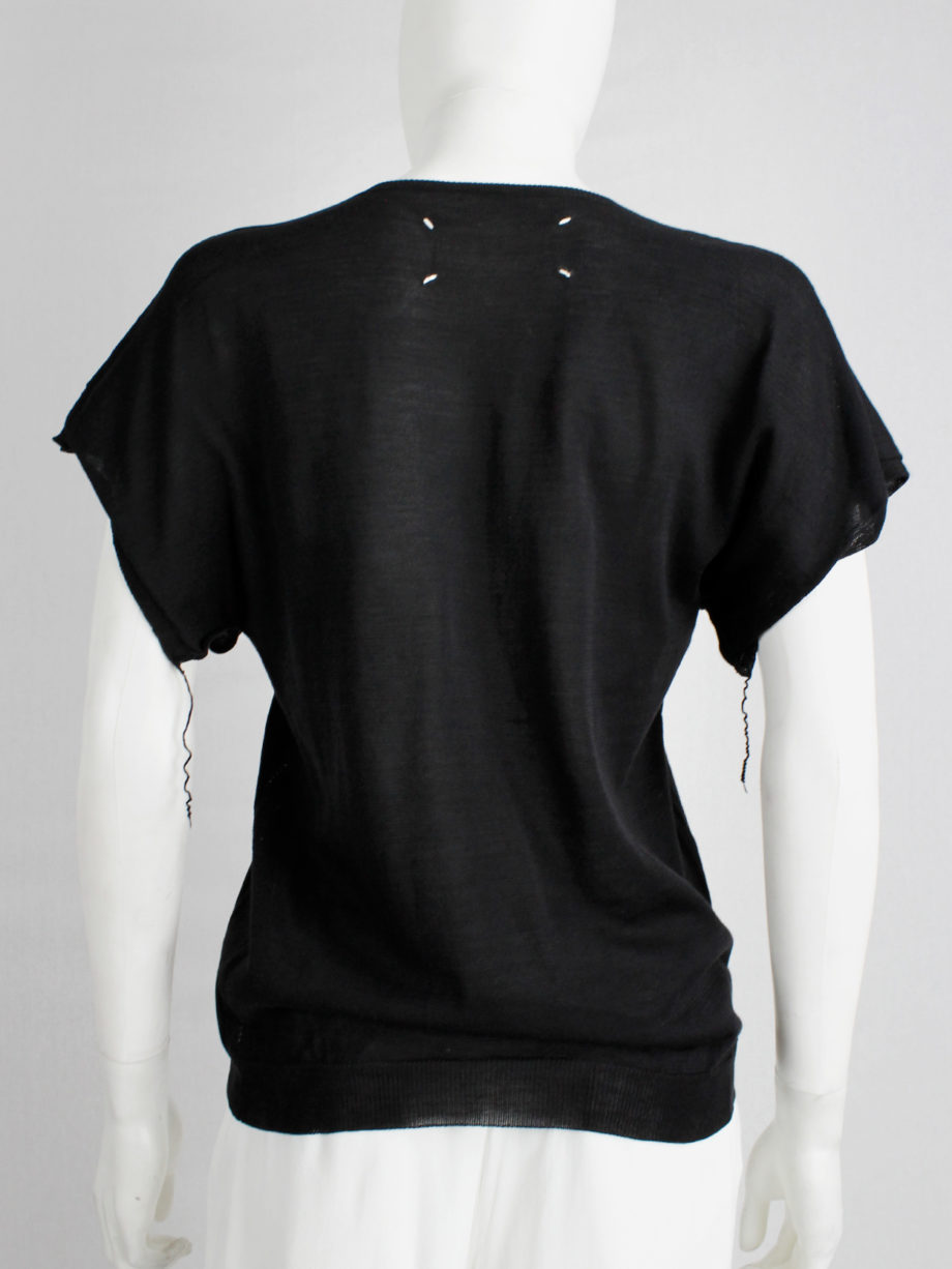 Maison Martin Margiela black t-shirt with cut open sleeves and hanging loose threads spring 2003 (11)
