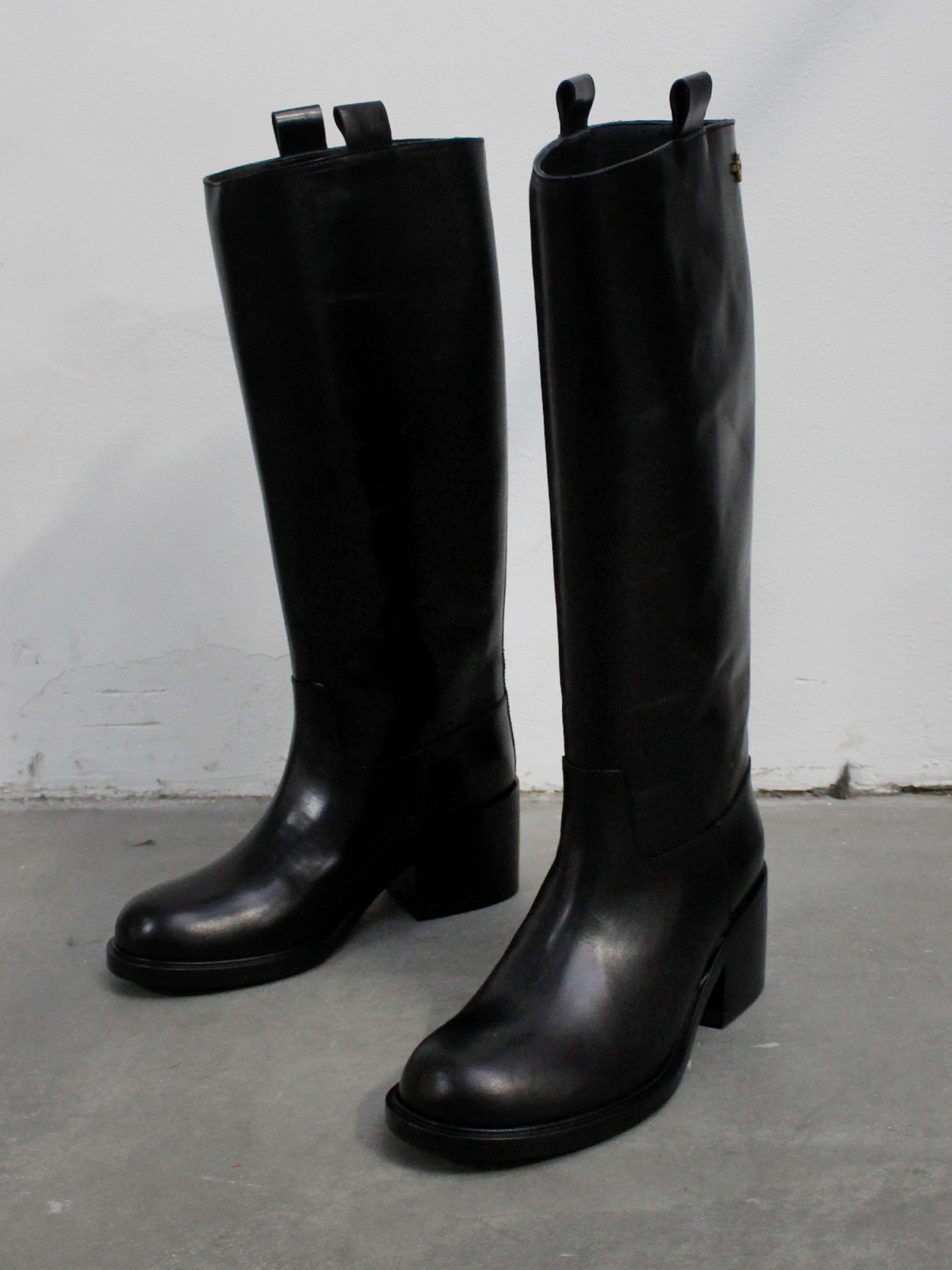 A.F. Vandevorst Black Beauty classic riding boots with brown diamond ...