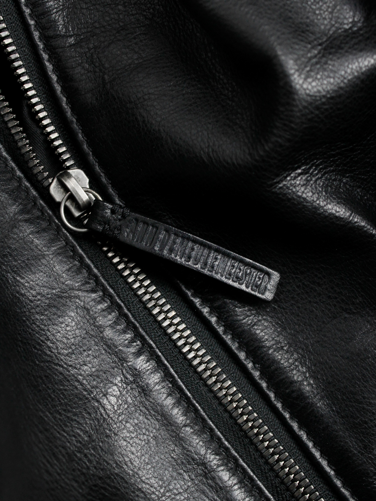 Ann Demeulemeester Blanche black rectangular leather boston bag - V A N ...