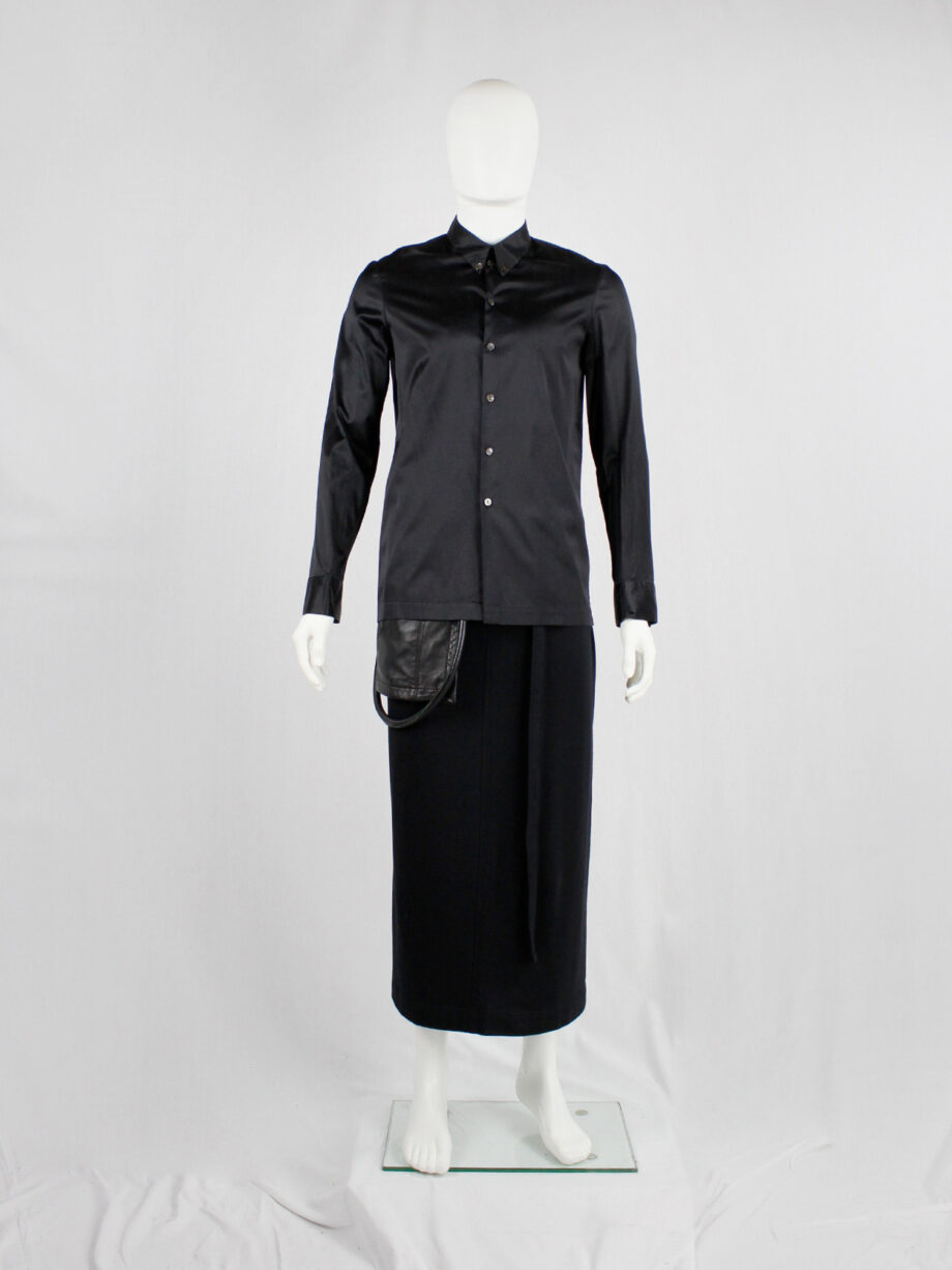 vaniitas Lieve Van Gorp black shirt with buttons along the back of the sleeves fall 1998 (4)