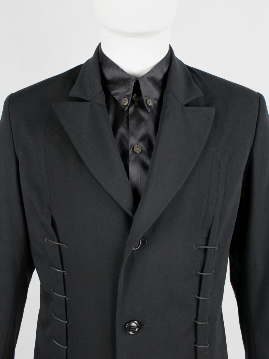 vaniitas Lieve Van Gorp black tailored blazer with two laced up front slits spring 2000 (14)