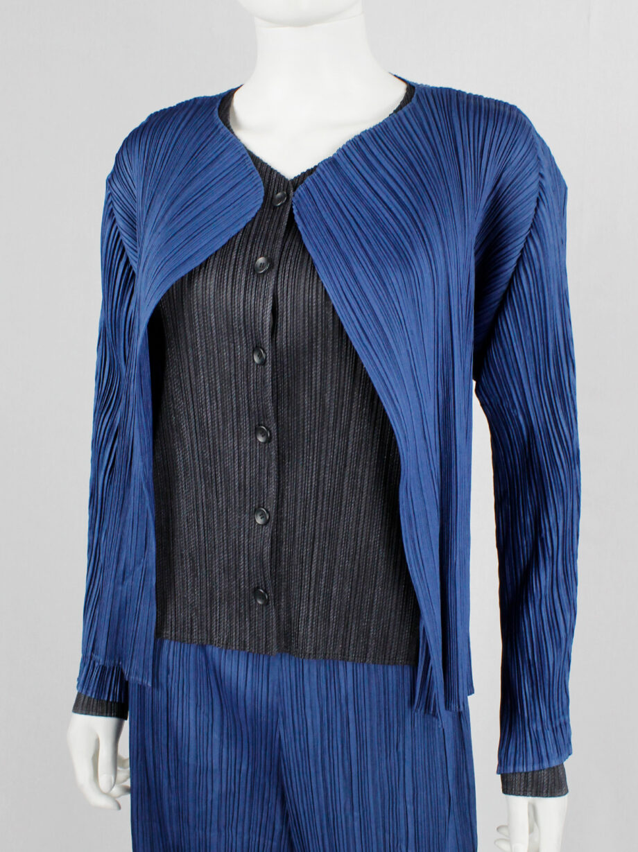 Issey Miyake Pleats Please bright blue trousers and cardigan with fine pleating (13)